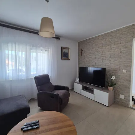 Apartments Tonci Tribunj  Room photo