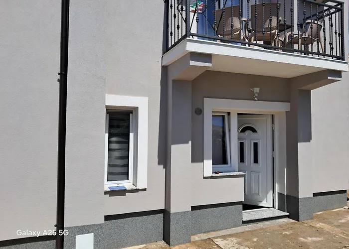 Apartments Tonci