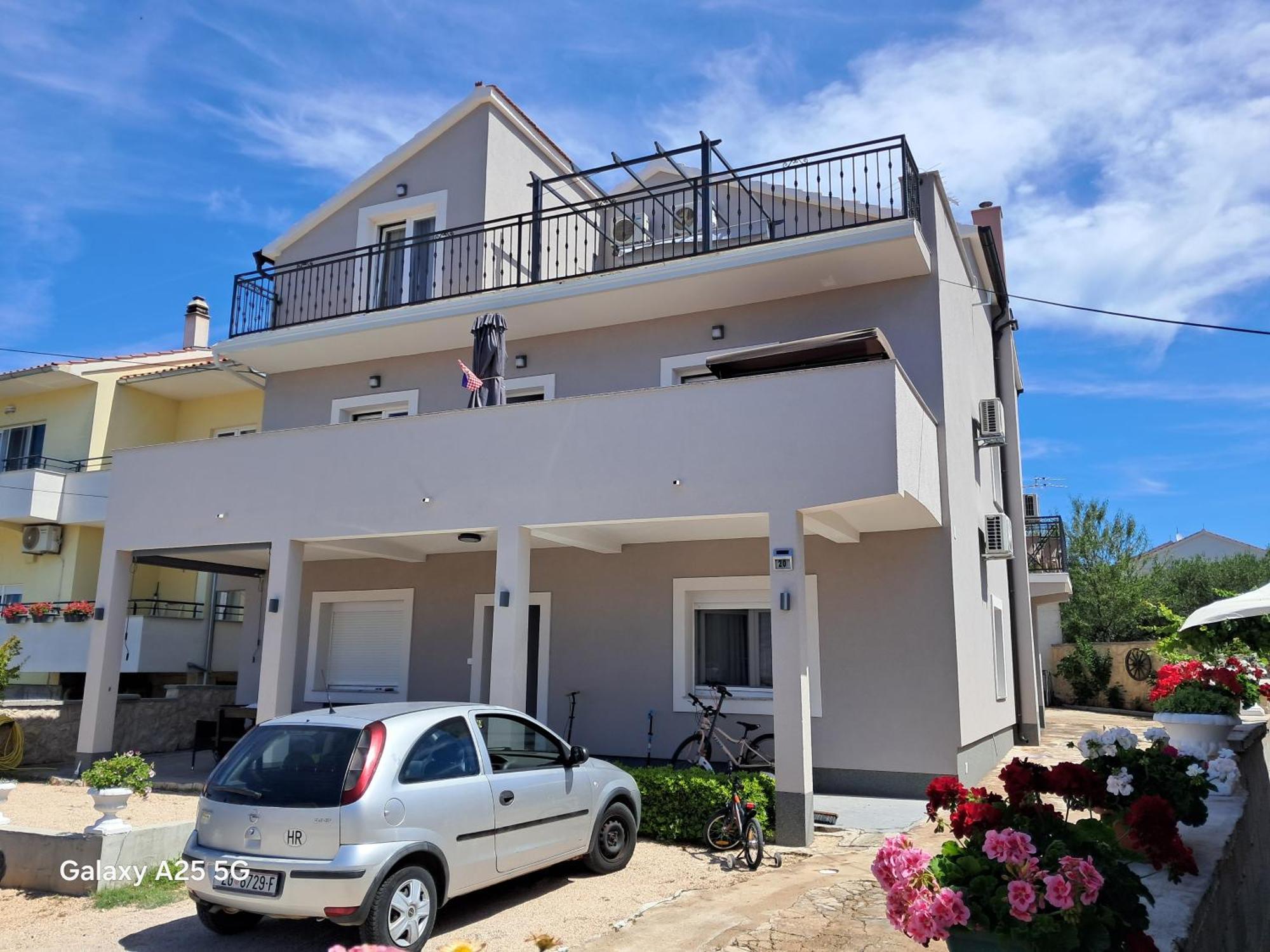 Tonci Apartment